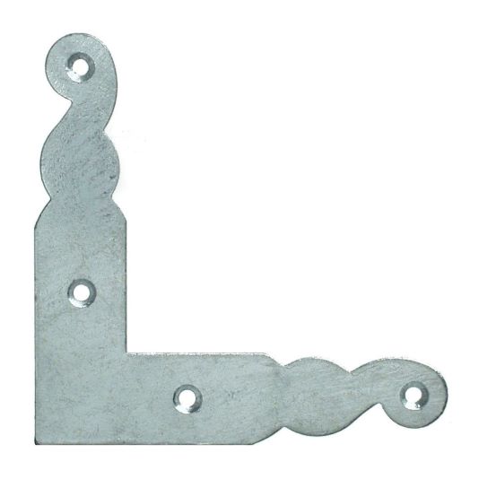 Auf dem Bild ist ein dänisches Fenster-Eckband mit Figur in feuerverzinkt zu sehen.